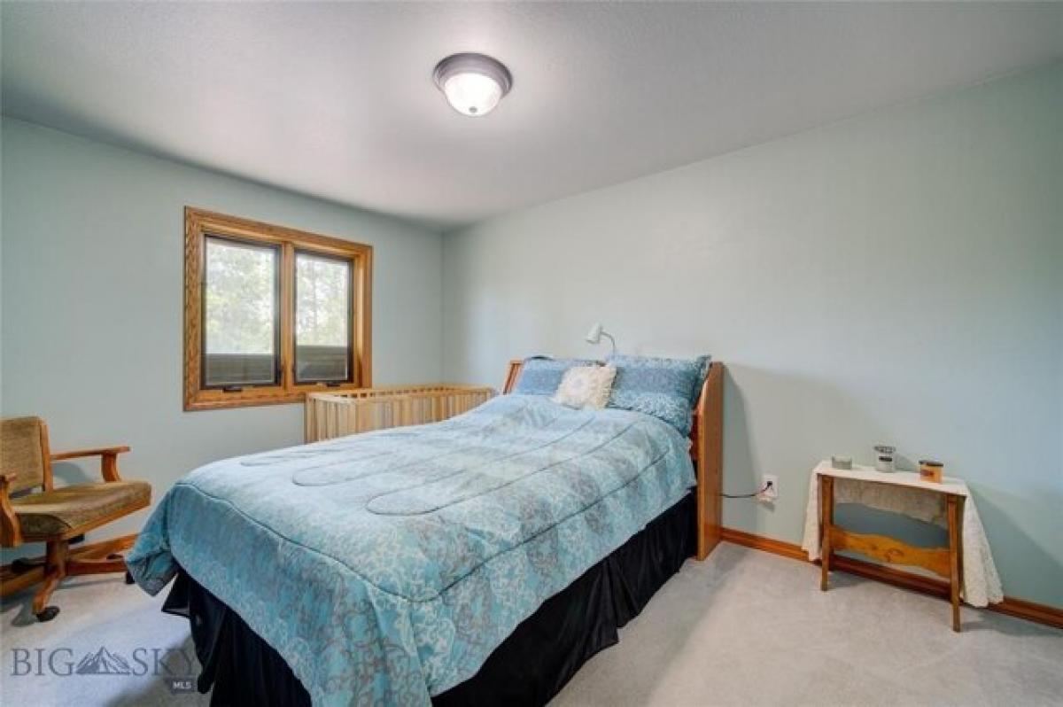 Picture of Home For Sale in Bozeman, Montana, United States