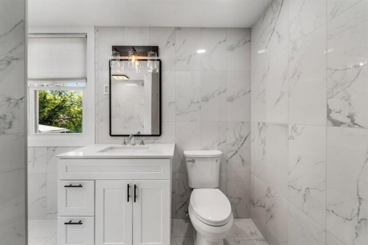 Picture of Home For Sale in Binghamton, New York, United States