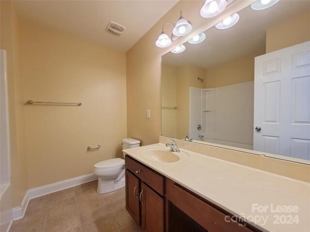 Picture of Home For Rent in Charlotte, North Carolina, United States