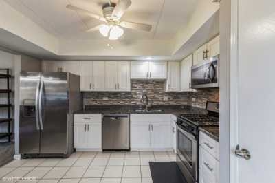 Home For Sale in Orland Park, Illinois