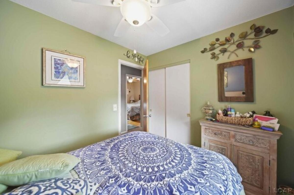 Picture of Home For Sale in Adrian, Michigan, United States