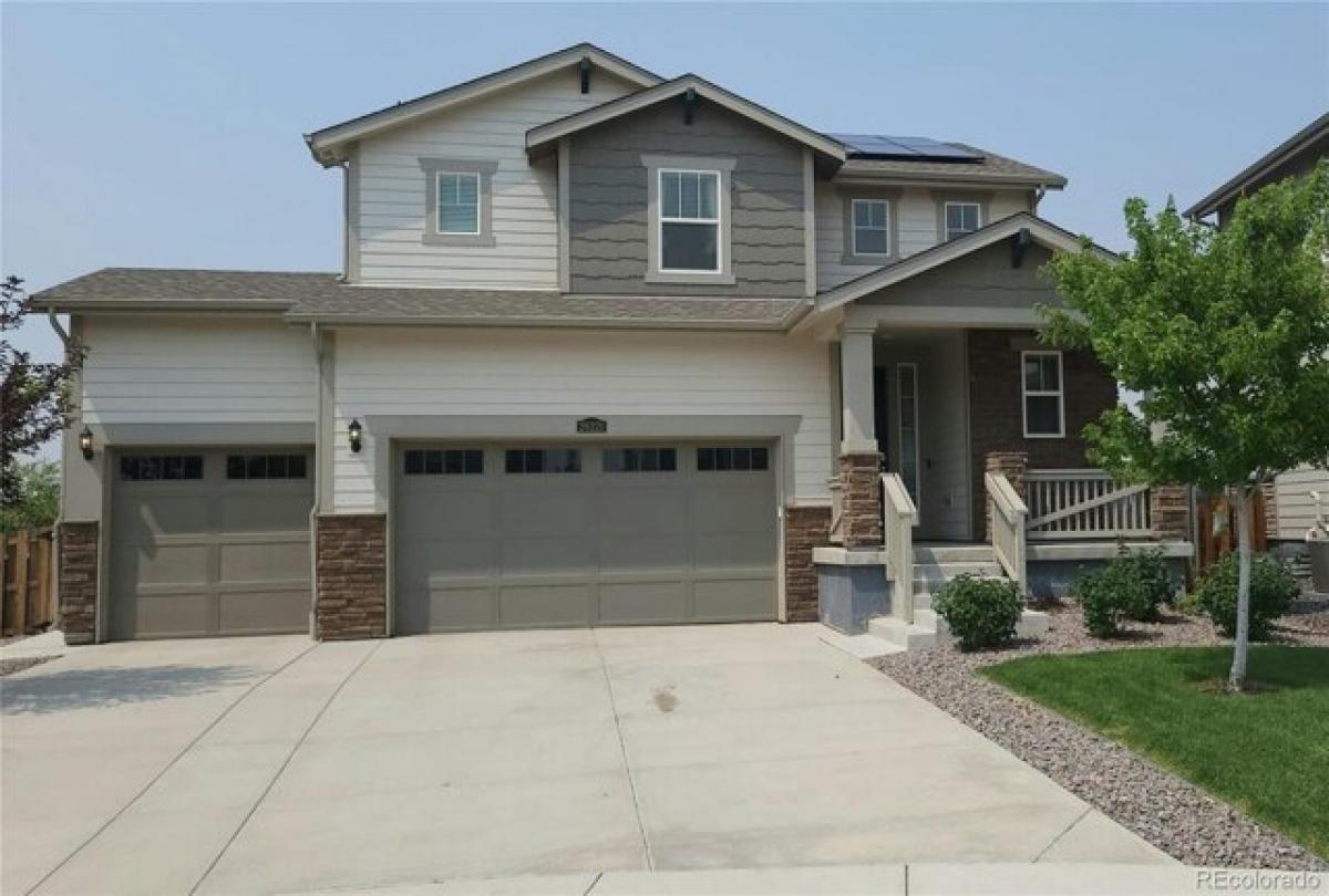 Picture of Home For Sale in Aurora, Colorado, United States