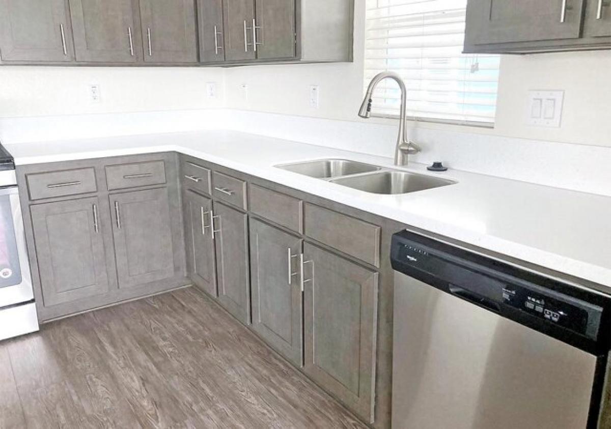 Picture of Home For Sale in Huntington Beach, California, United States