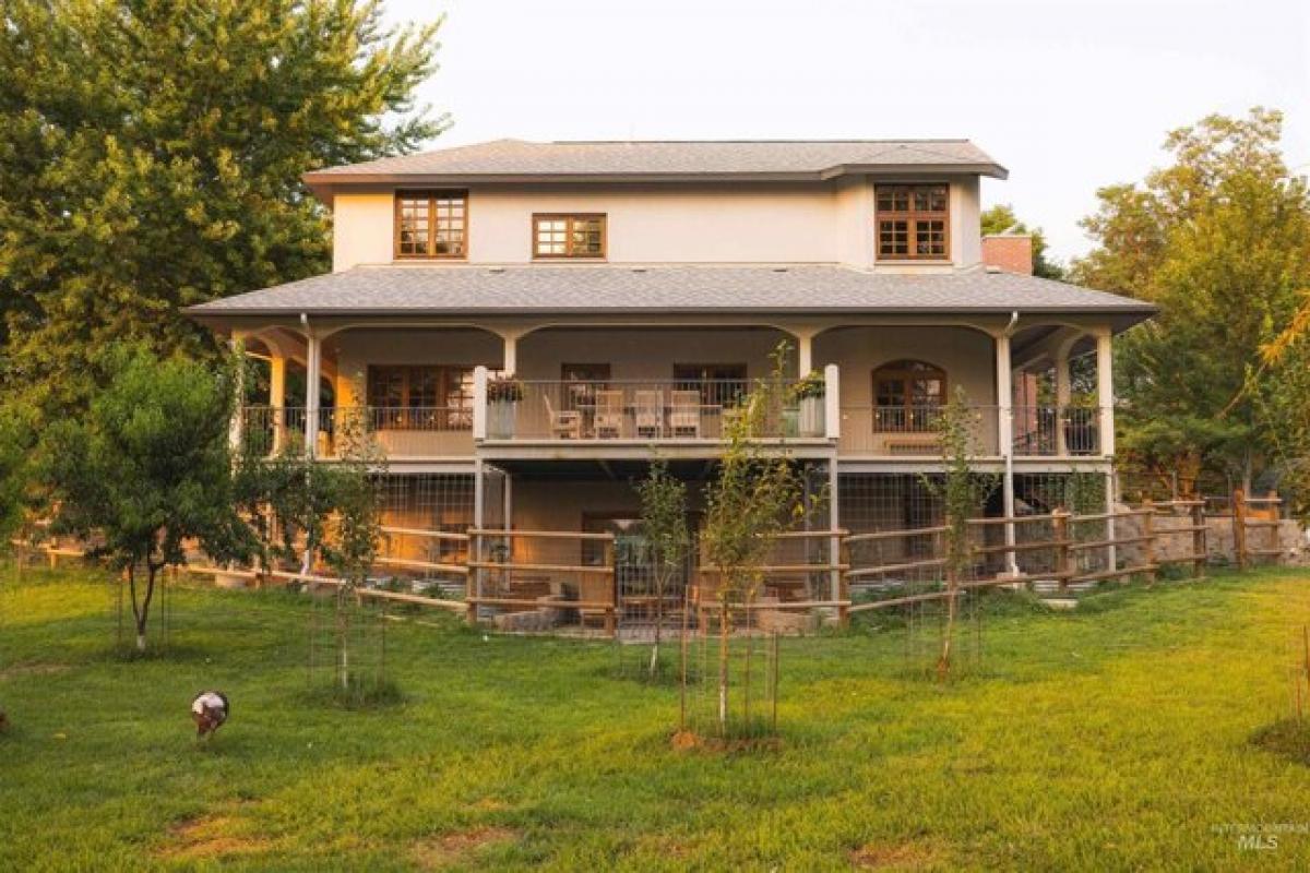 Picture of Home For Sale in Caldwell, Idaho, United States