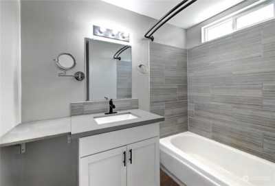 Home For Sale in Lake Stevens, Washington