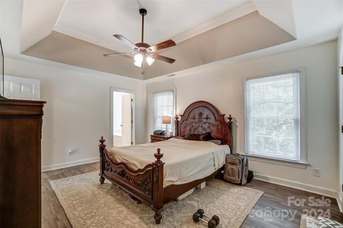 Picture of Home For Sale in Huntersville, North Carolina, United States