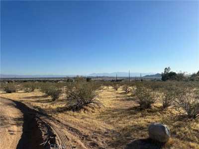 Residential Land For Sale in Apple Valley, California