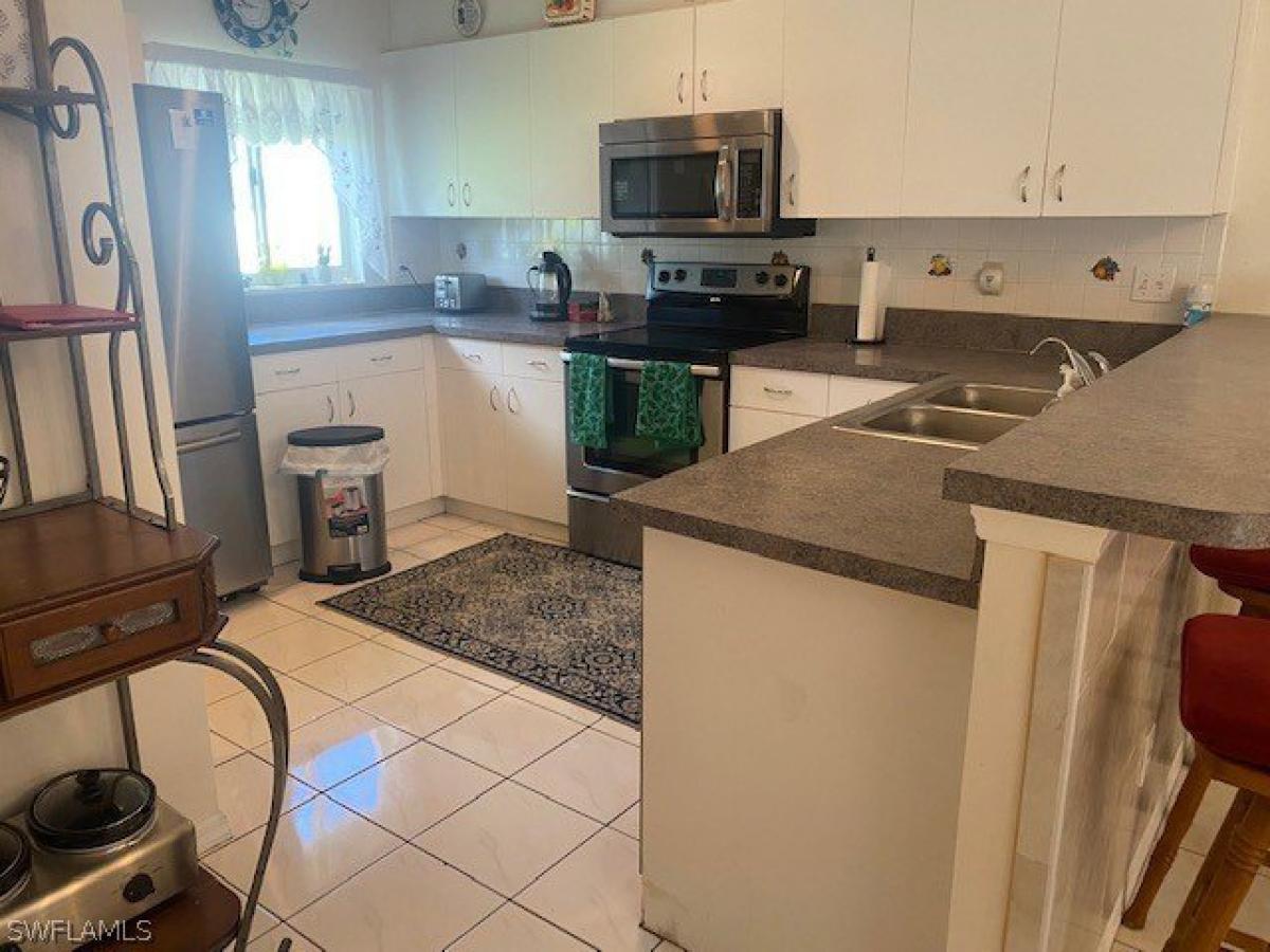 Picture of Home For Sale in Lehigh Acres, Florida, United States