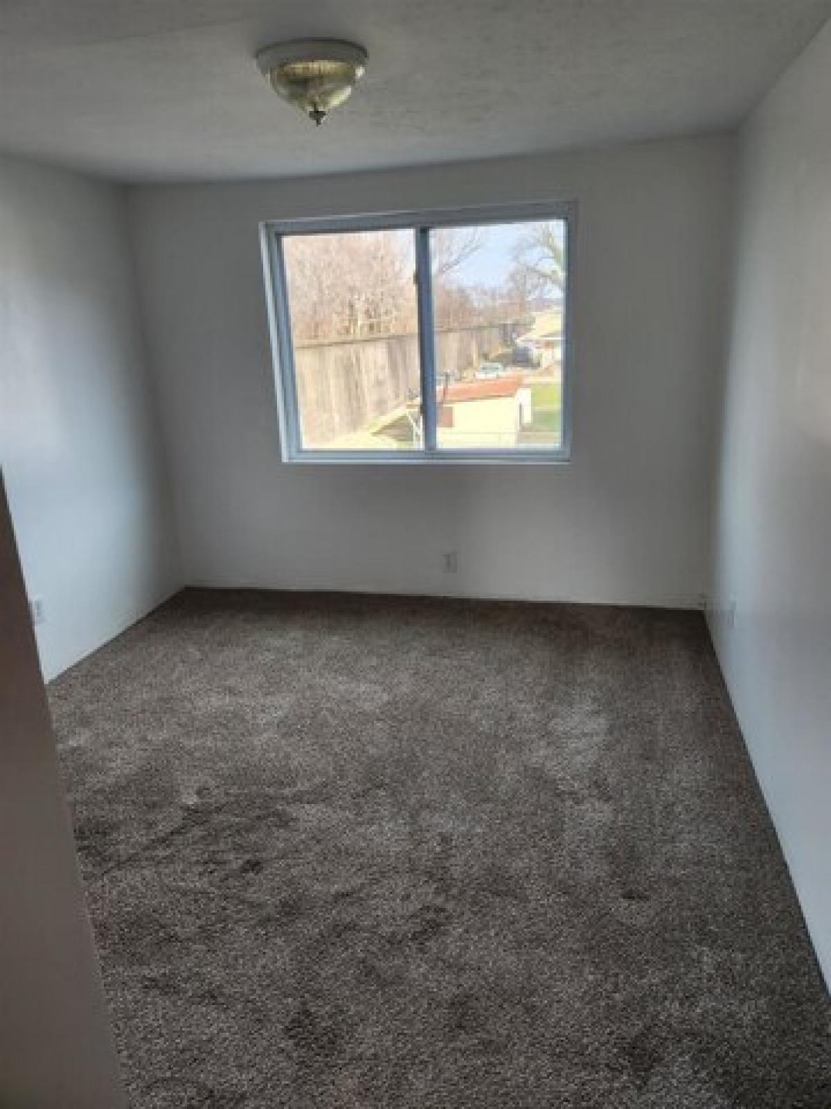 Picture of Home For Sale in Huntington, West Virginia, United States