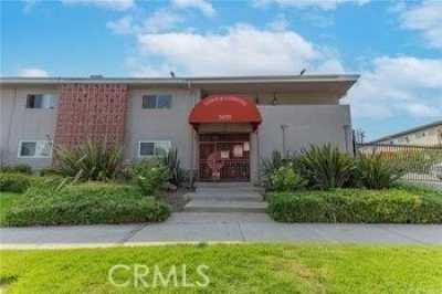 Home For Sale in Long Beach, California