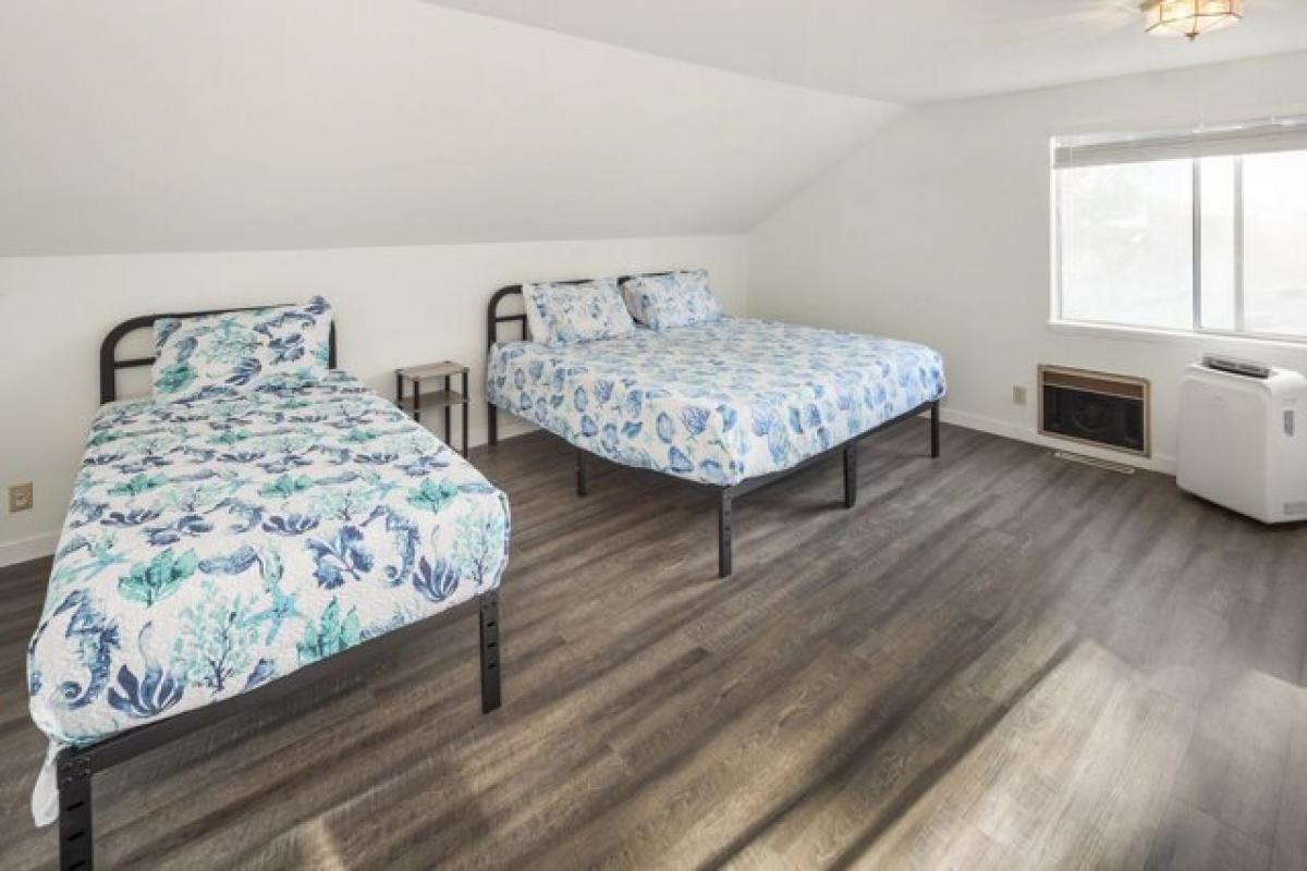 Picture of Home For Sale in Bremerton, Washington, United States