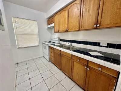 Apartment For Rent in Miami, Florida