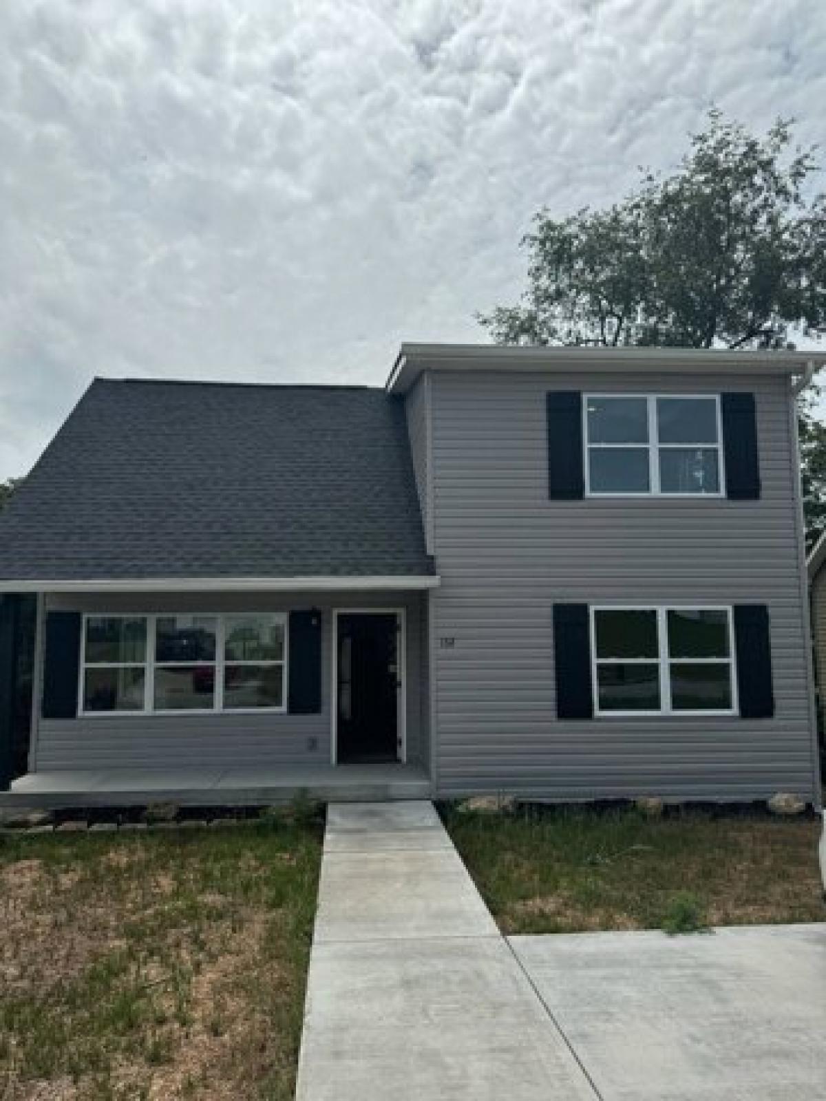 Picture of Home For Sale in Bristol, Tennessee, United States