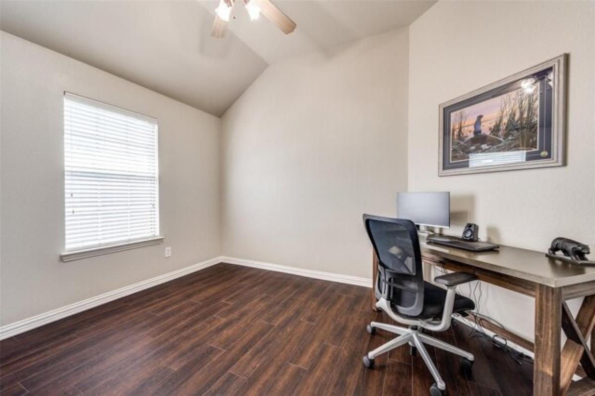 Picture of Home For Sale in Little Elm, Texas, United States