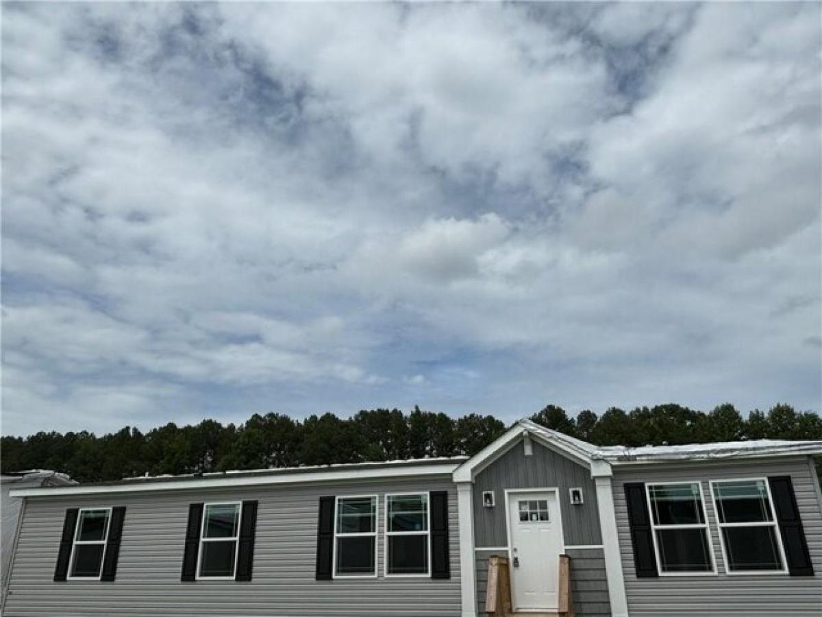 Picture of Home For Sale in Canton, Georgia, United States