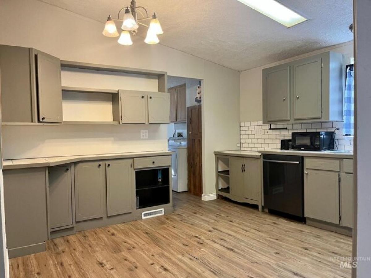 Picture of Home For Sale in Orofino, Idaho, United States