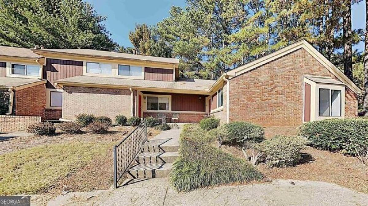 Picture of Home For Sale in Alpharetta, Georgia, United States