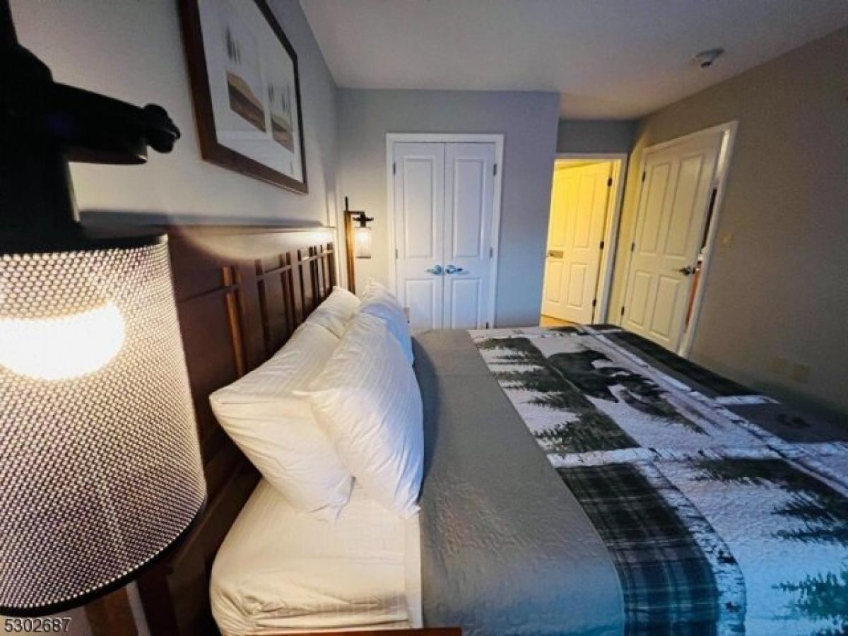 Picture of Home For Sale in Vernon, New Jersey, United States