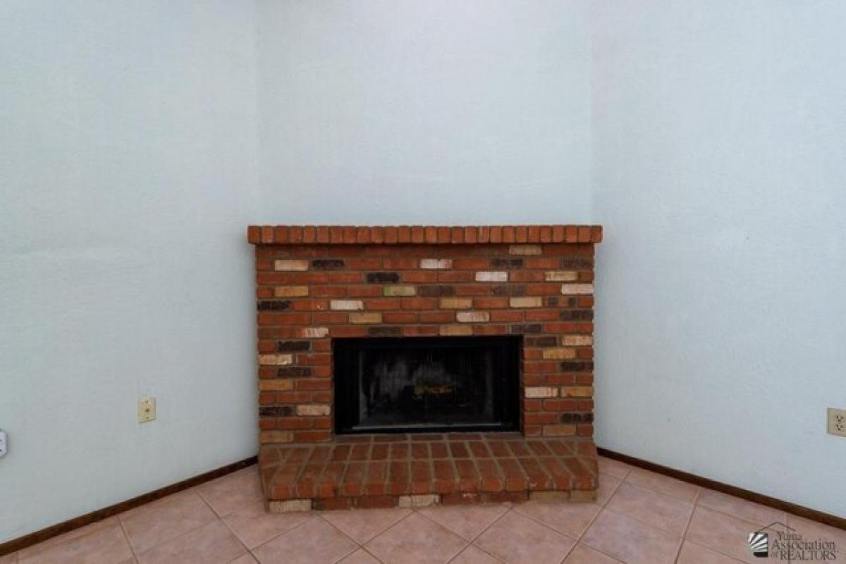 Picture of Home For Sale in Yuma, Arizona, United States