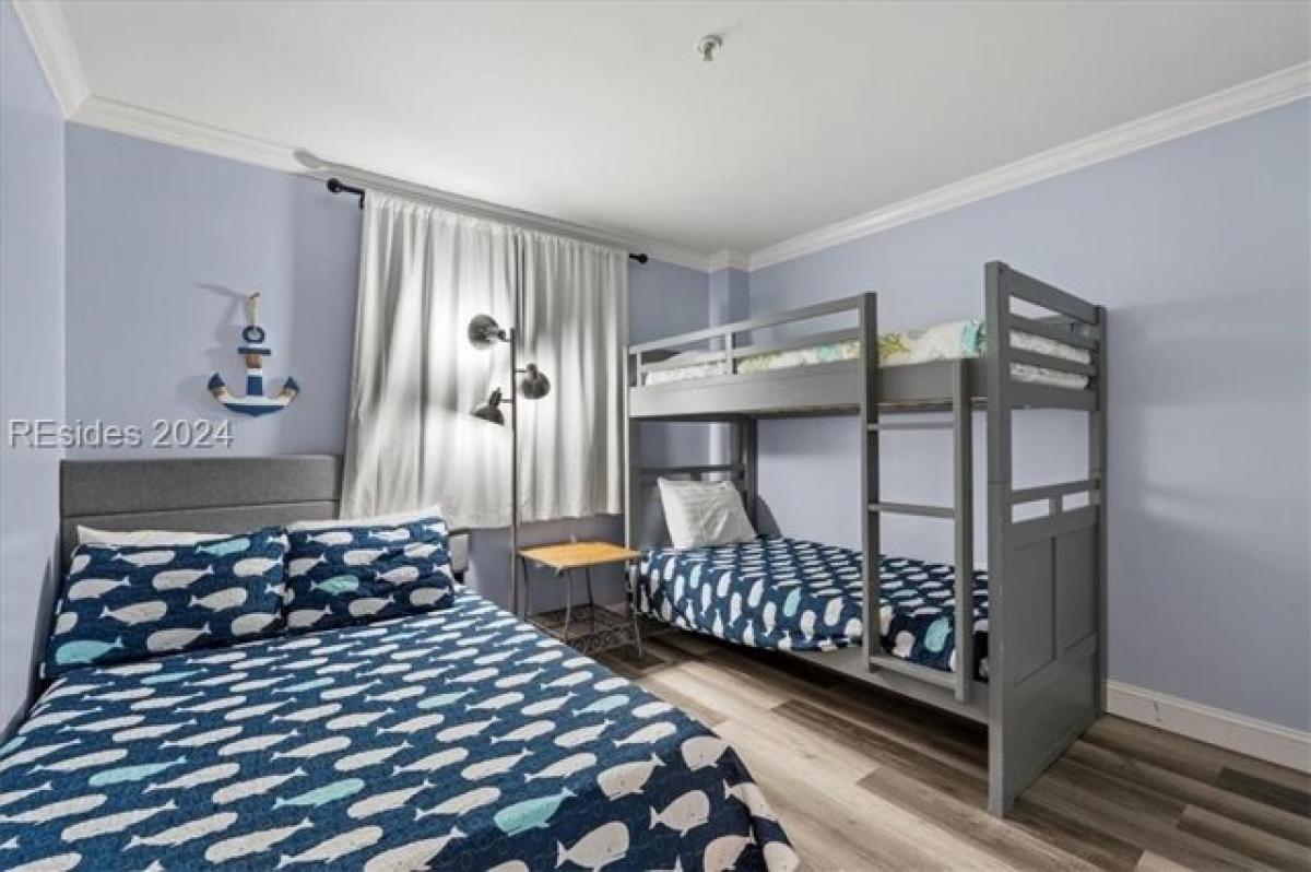 Picture of Home For Sale in Hilton Head Island, South Carolina, United States