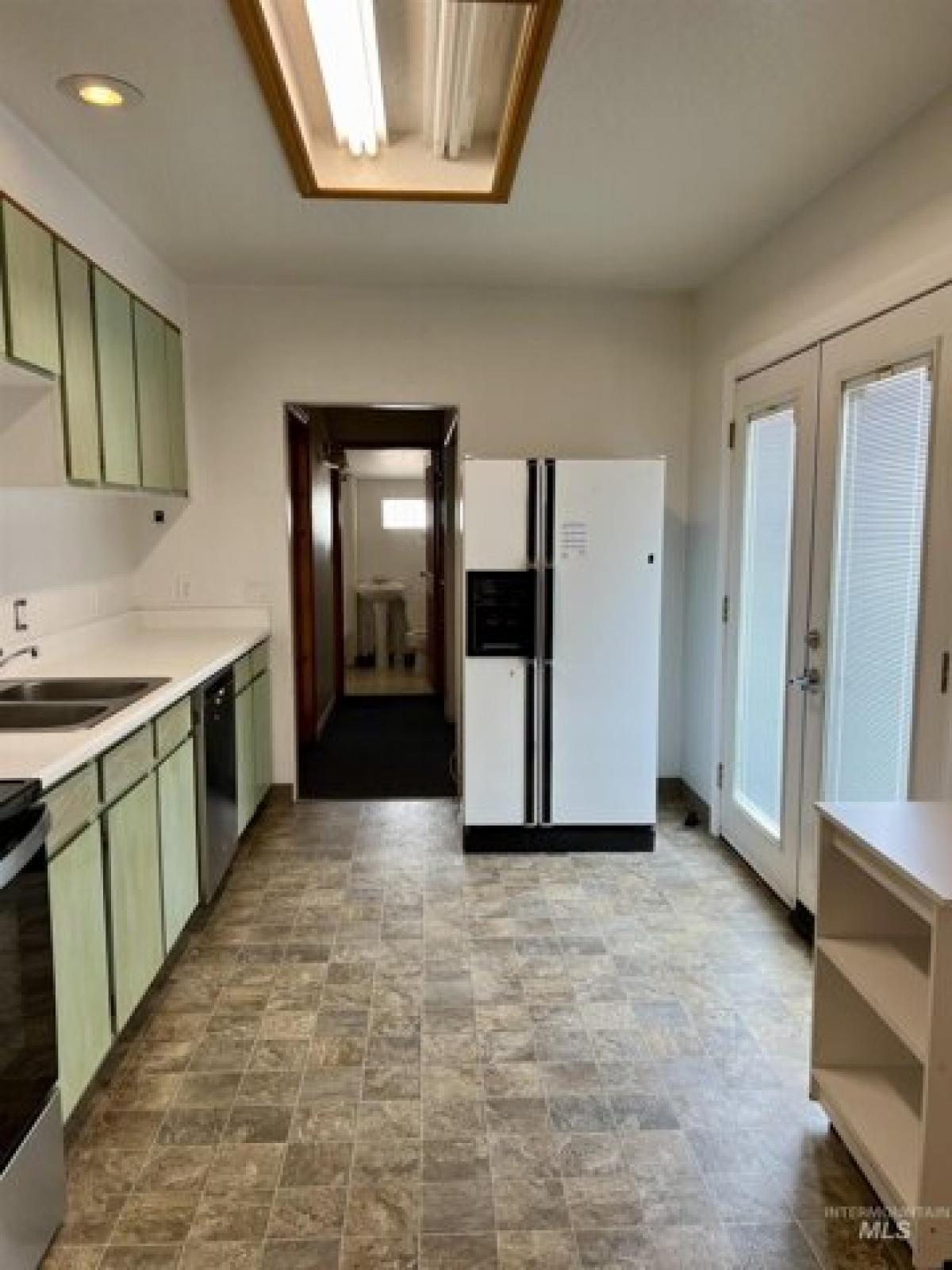 Picture of Home For Sale in Nampa, Idaho, United States