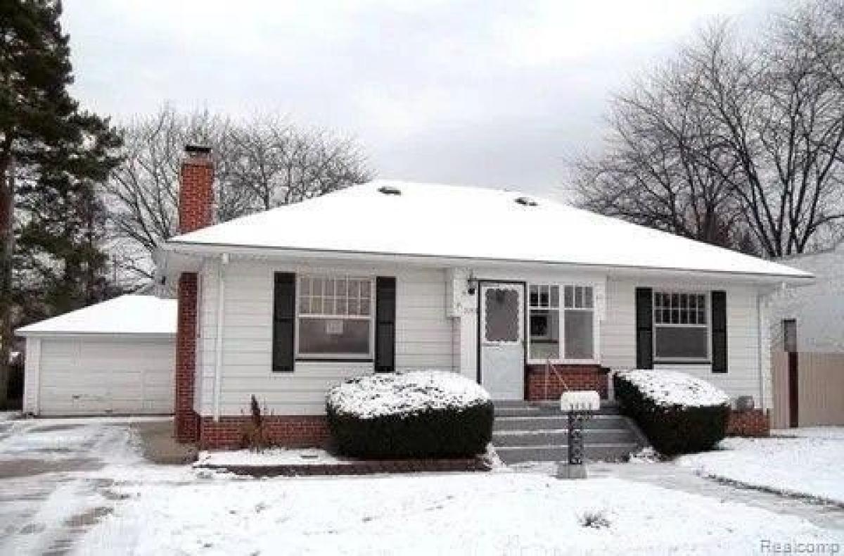 Picture of Home For Sale in Saginaw, Michigan, United States