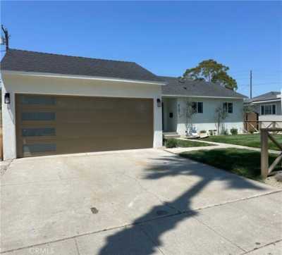 Home For Sale in Long Beach, California