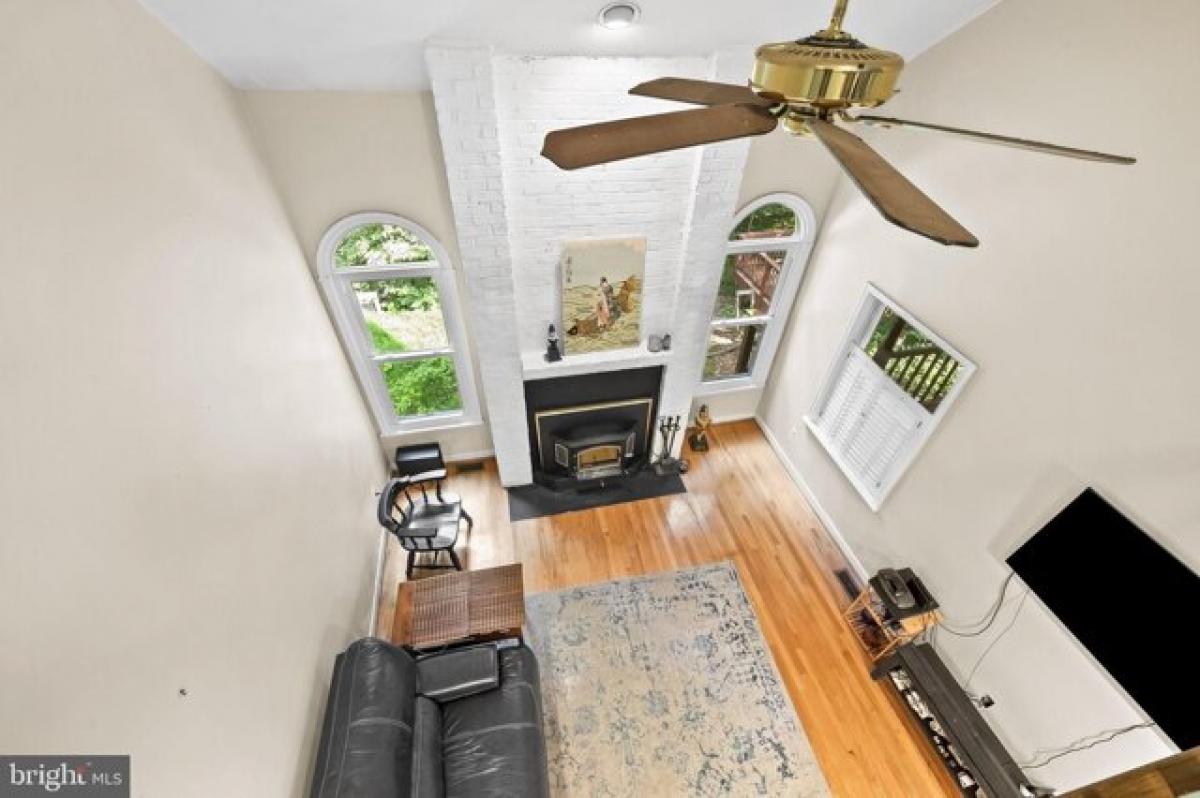 Picture of Home For Sale in Westminster, Maryland, United States