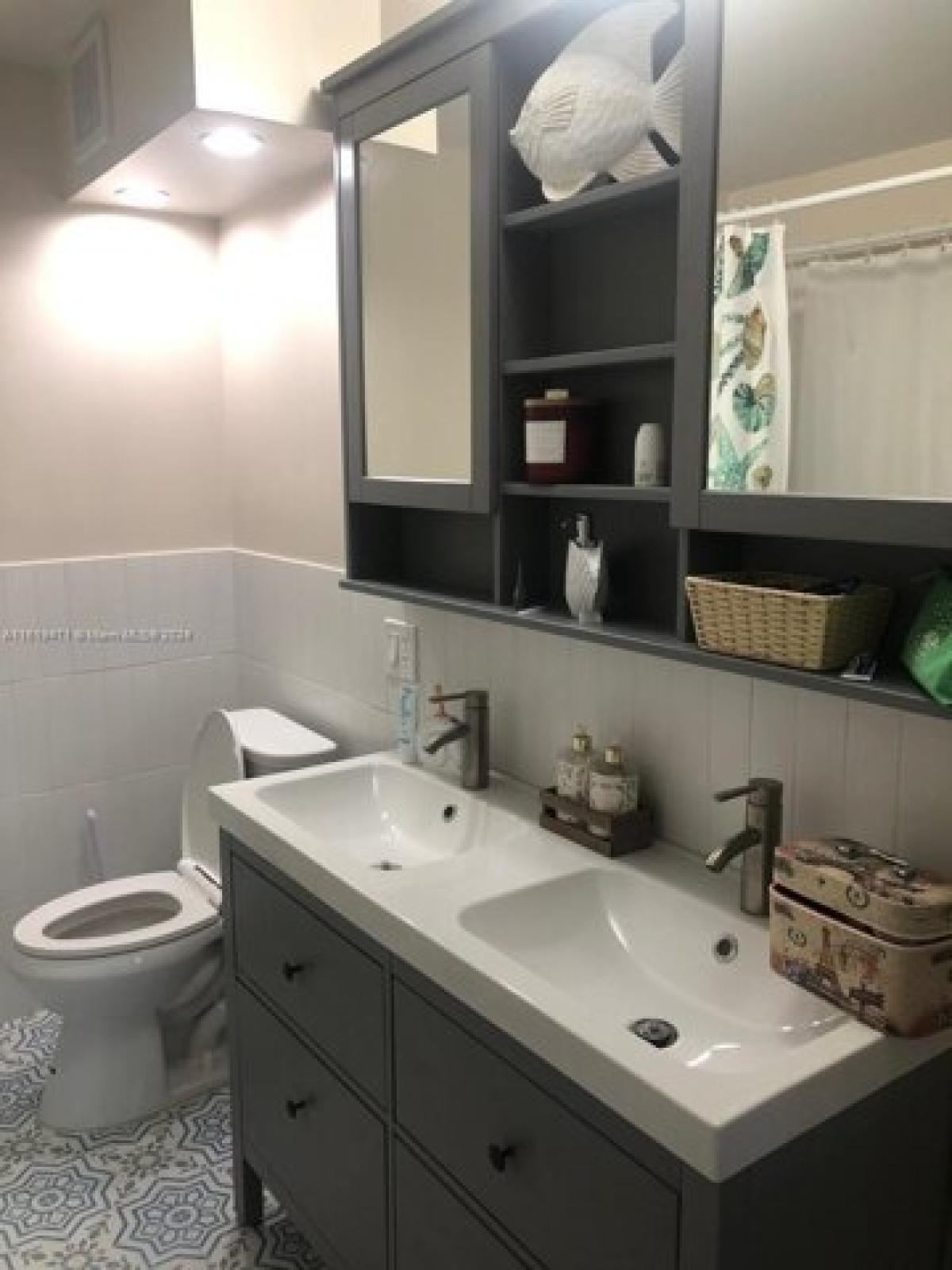 Picture of Home For Sale in Hallandale Beach, Florida, United States