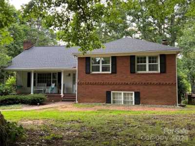 Home For Sale in Salisbury, North Carolina
