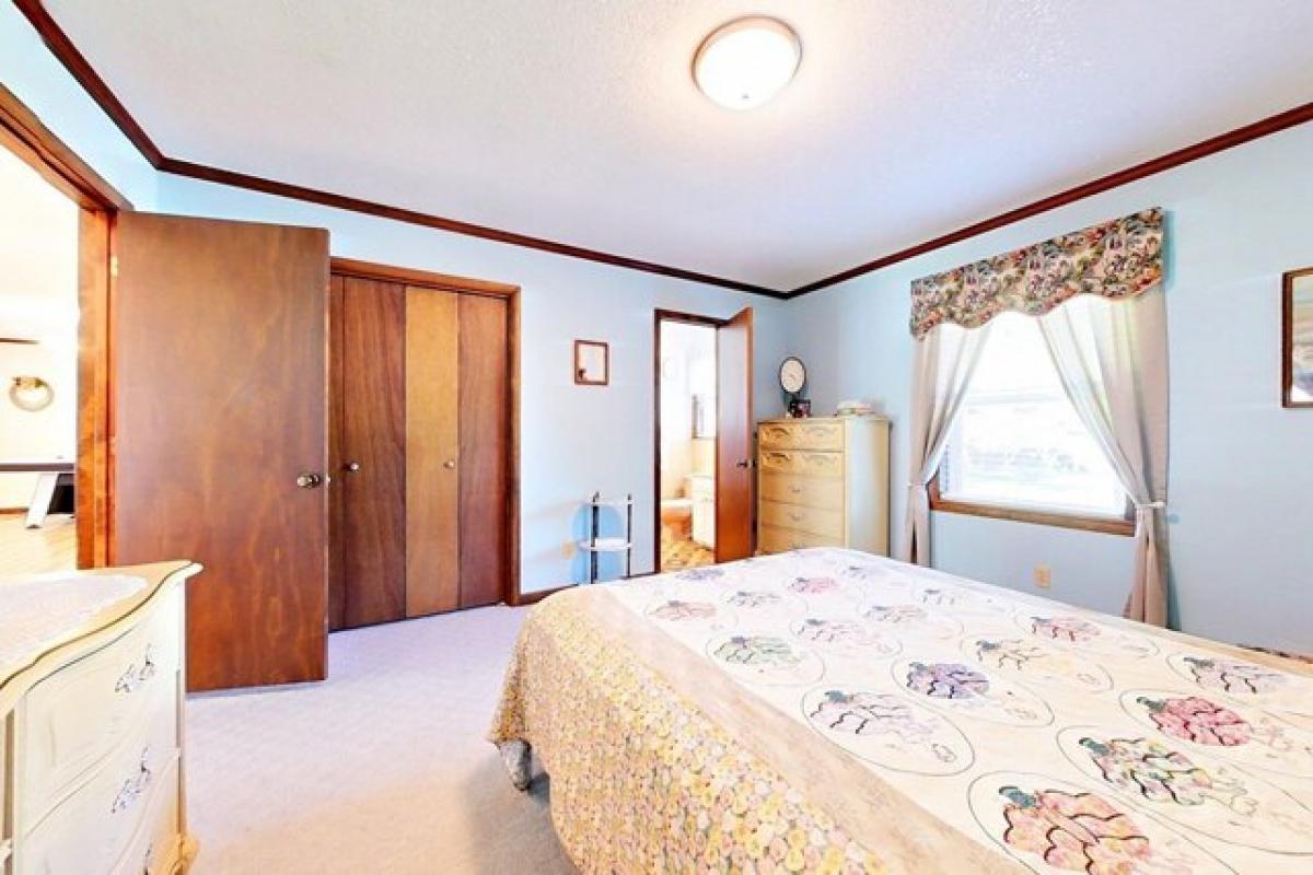 Picture of Home For Sale in Waycross, Georgia, United States