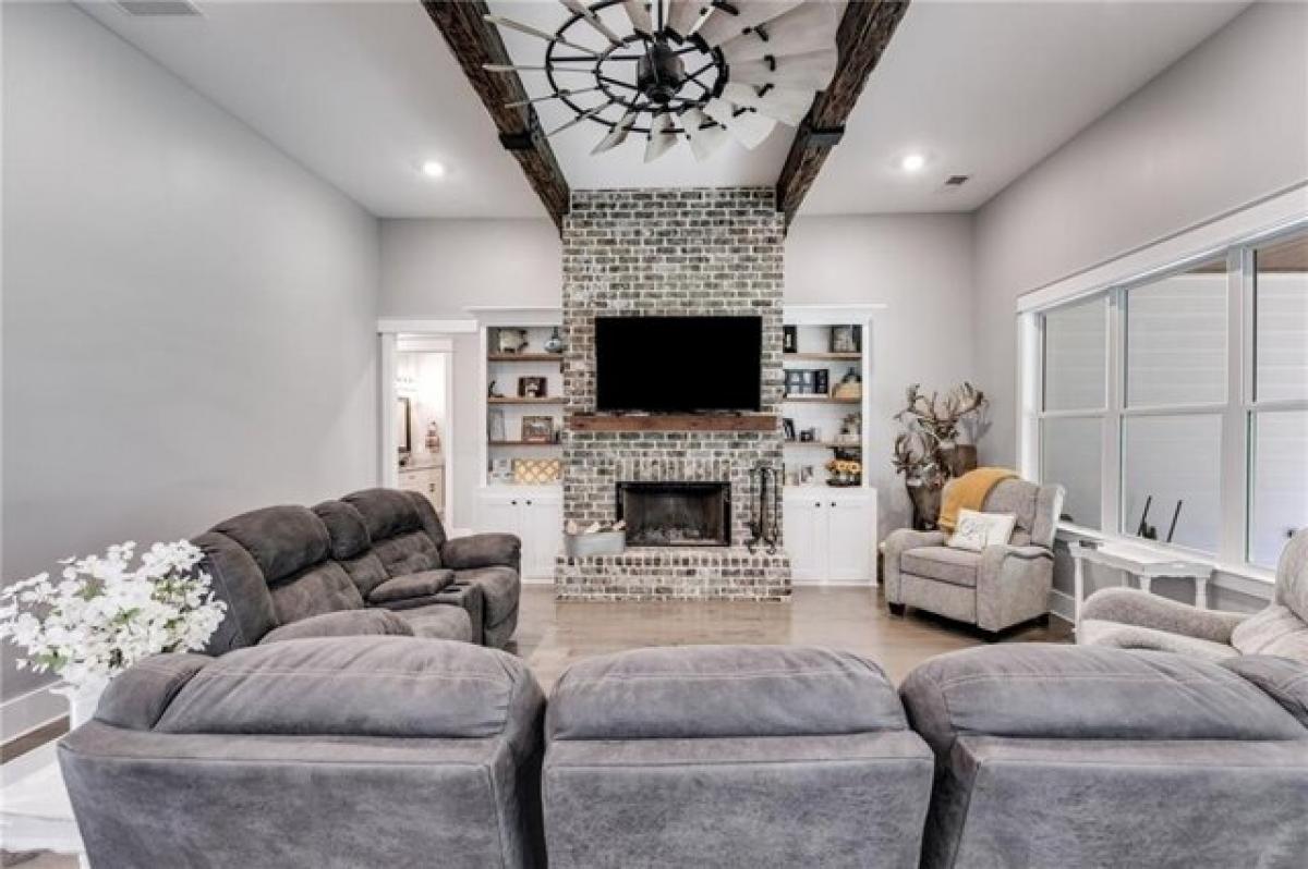 Picture of Home For Sale in Dallas, Georgia, United States