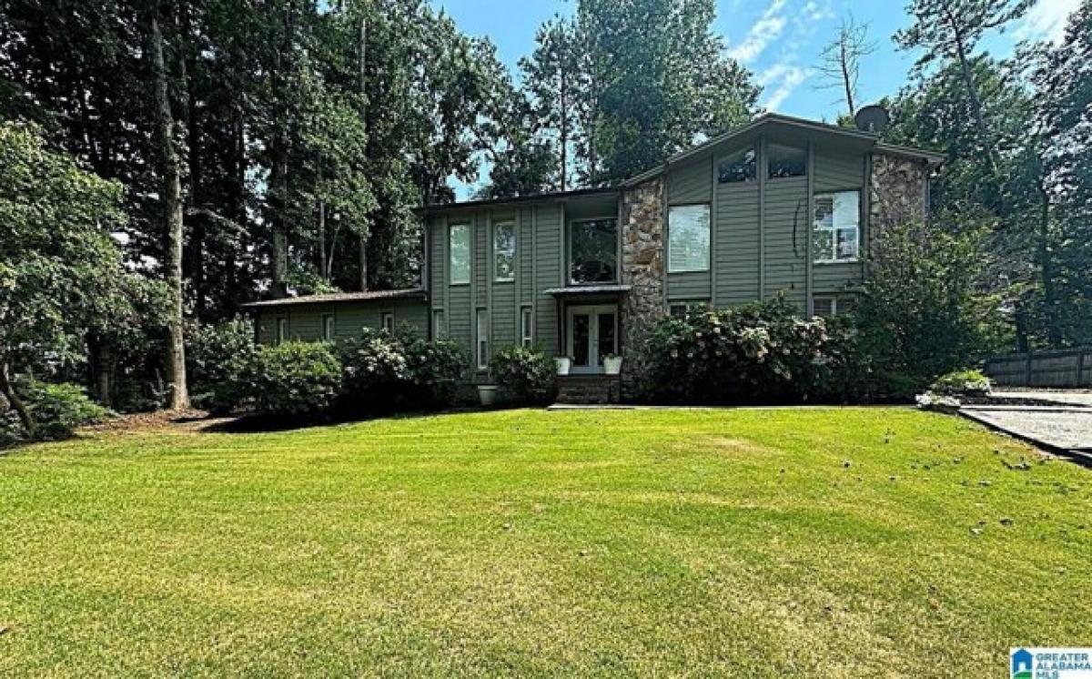 Picture of Home For Sale in Vestavia Hills, Alabama, United States