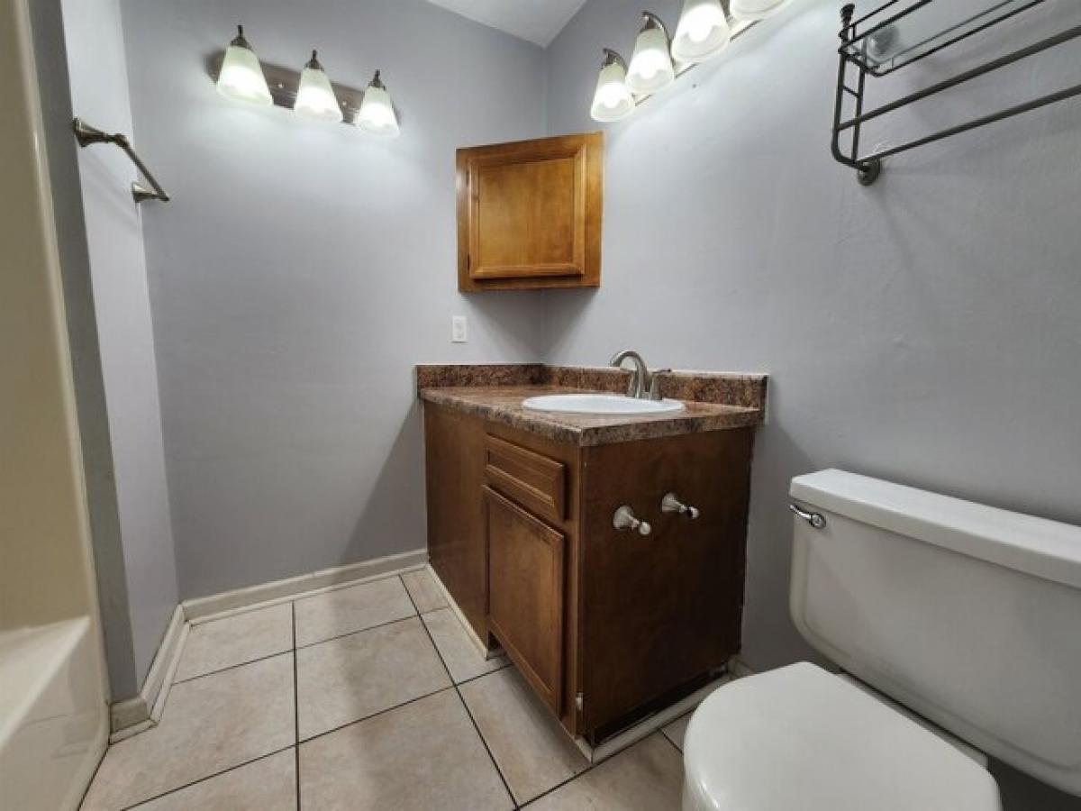 Picture of Home For Sale in Tallahassee, Florida, United States