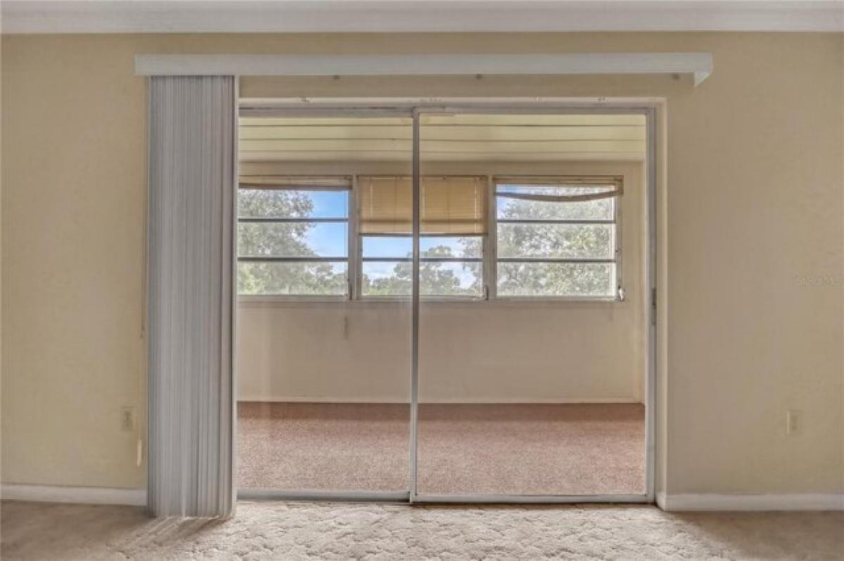 Picture of Home For Sale in Titusville, Florida, United States