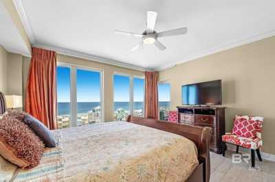 Home For Sale in Gulf Shores, Alabama