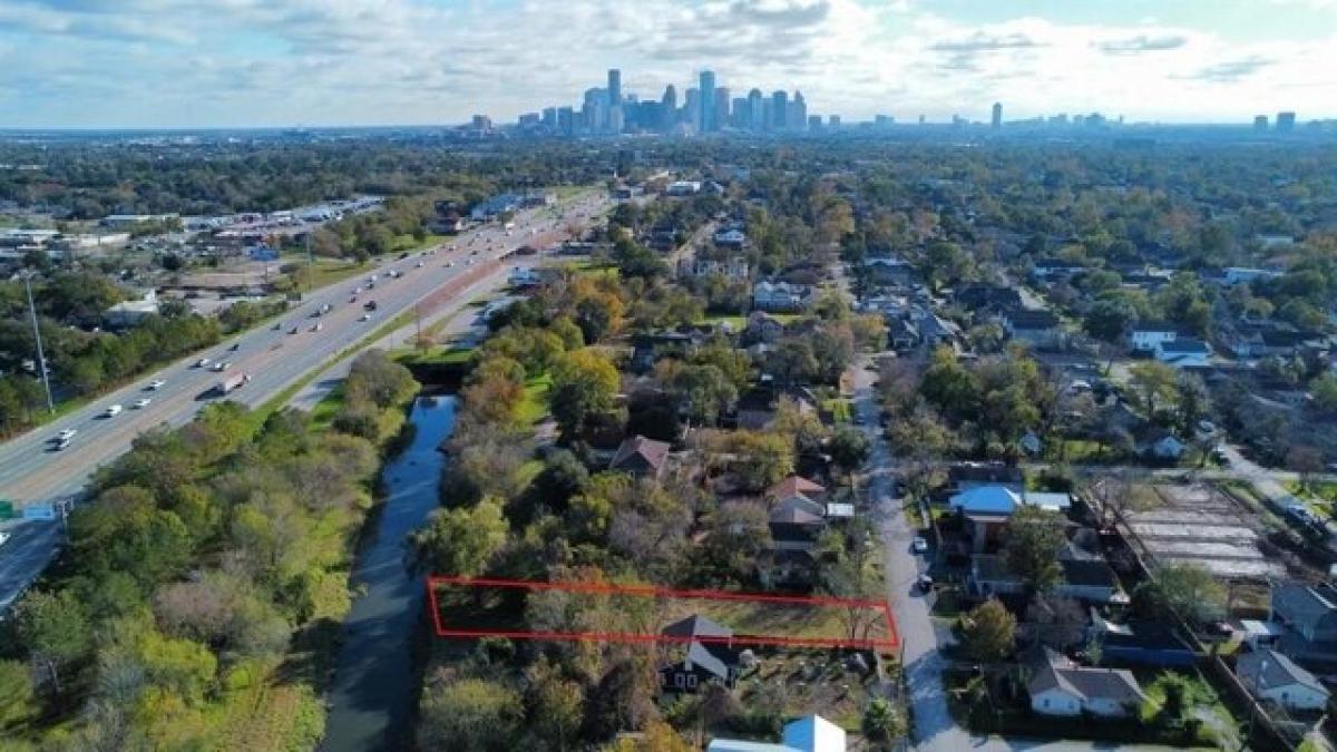 Picture of Residential Land For Sale in Houston, Texas, United States