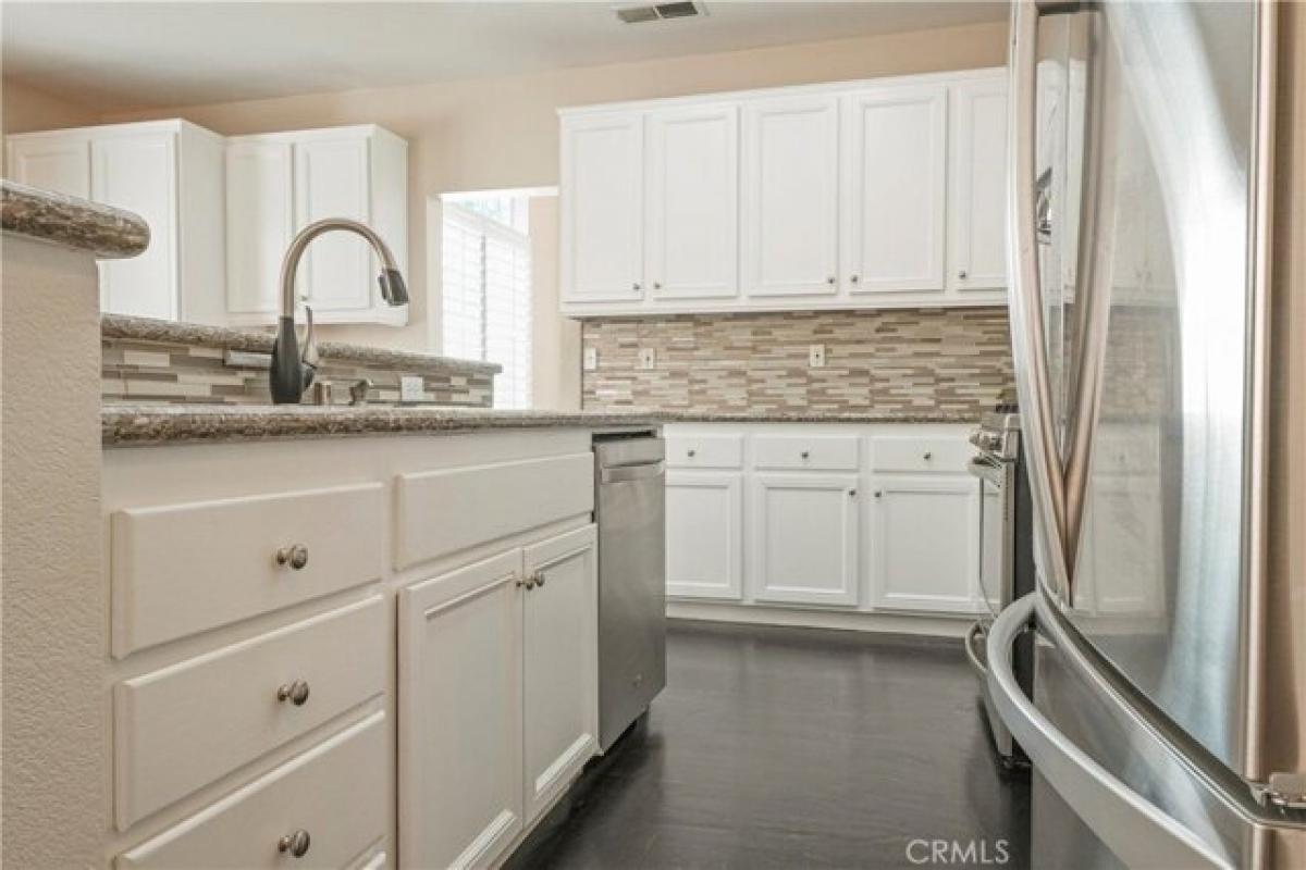 Picture of Home For Sale in Murrieta, California, United States