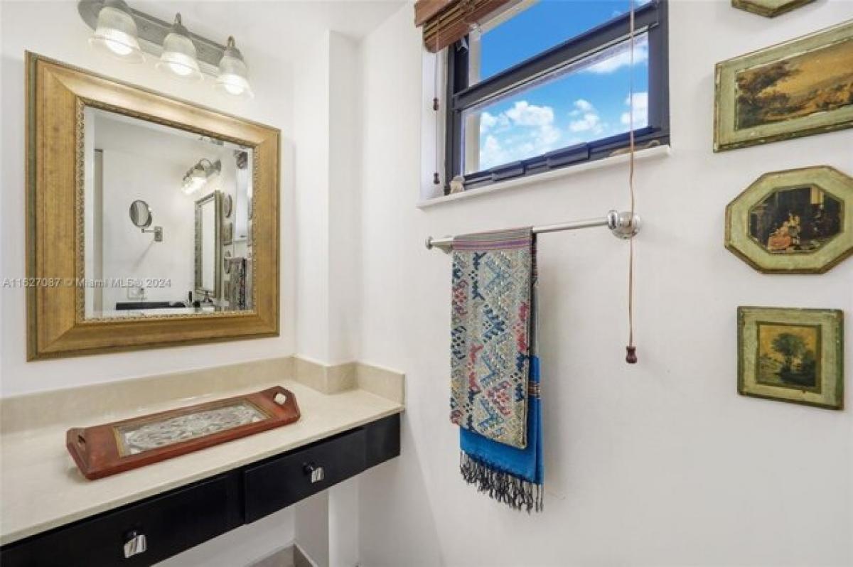 Picture of Home For Sale in Miami Beach, Florida, United States