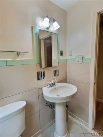 Home For Sale in Syracuse, New York