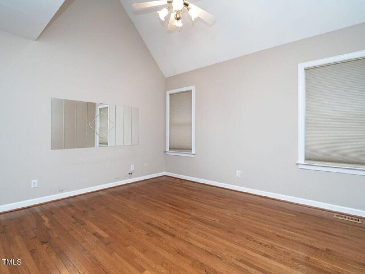 Picture of Home For Sale in Cary, North Carolina, United States