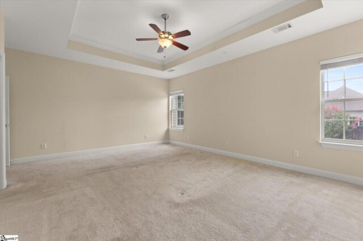 Picture of Home For Sale in Simpsonville, South Carolina, United States