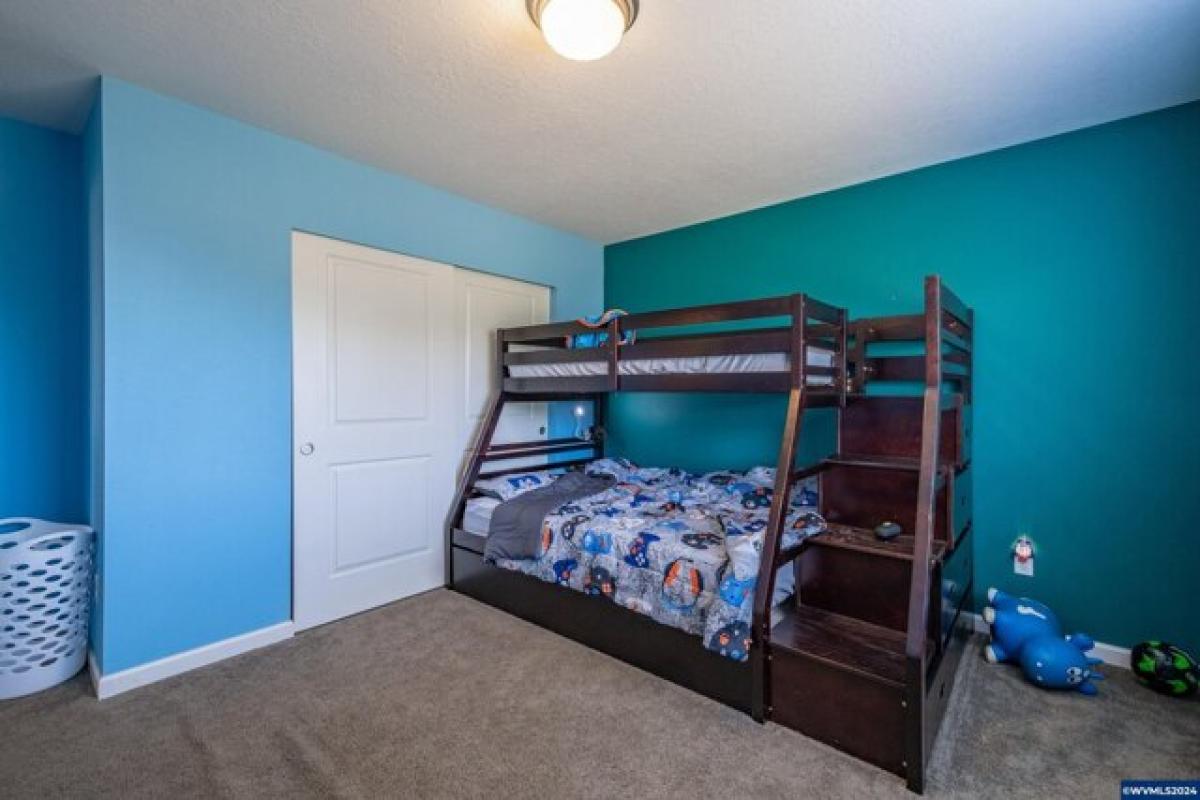 Picture of Home For Sale in Lebanon, Oregon, United States