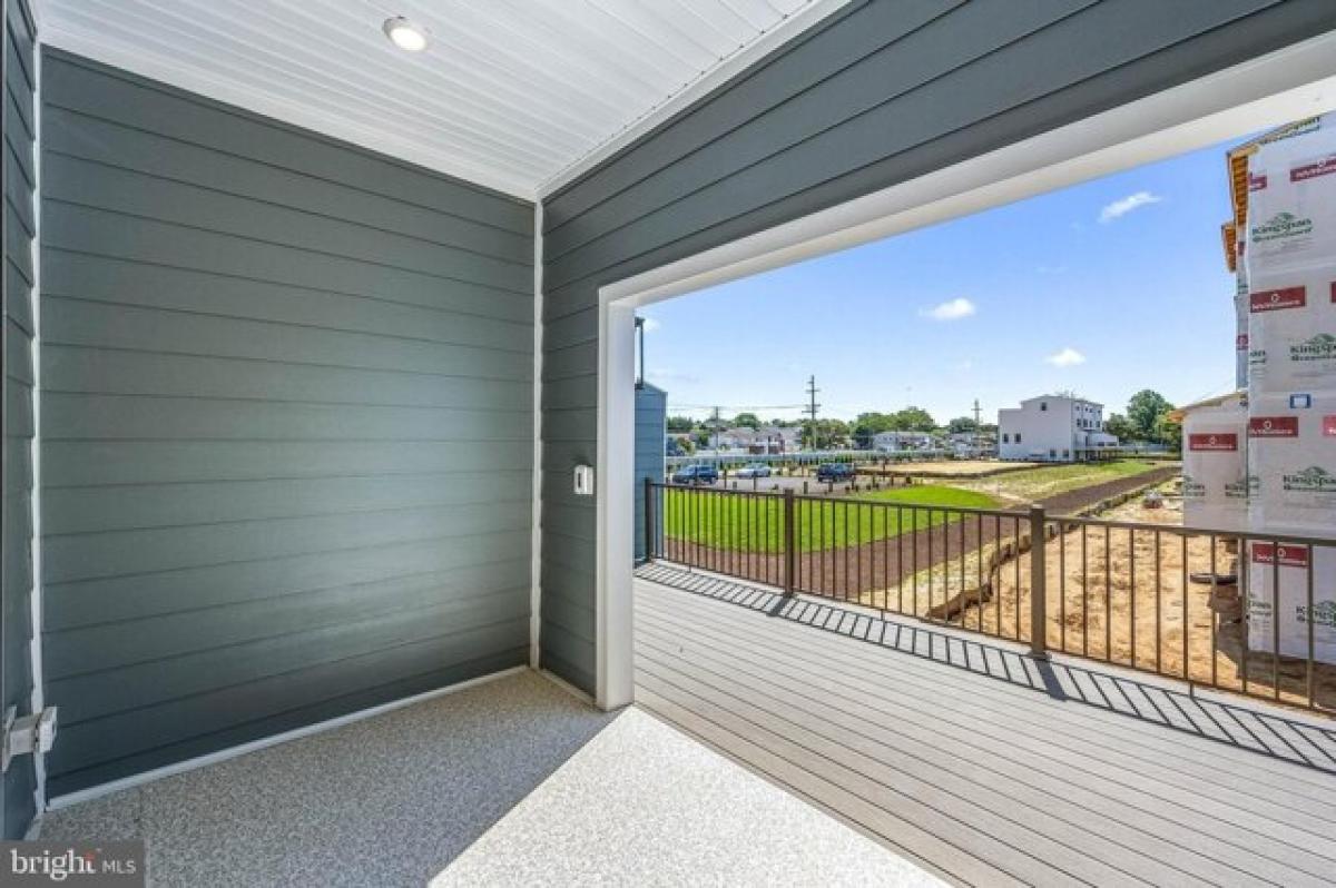 Picture of Home For Sale in Rehoboth Beach, Delaware, United States