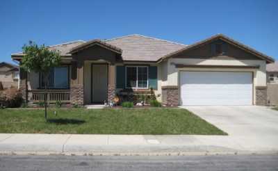 Home For Sale in Palmdale, California