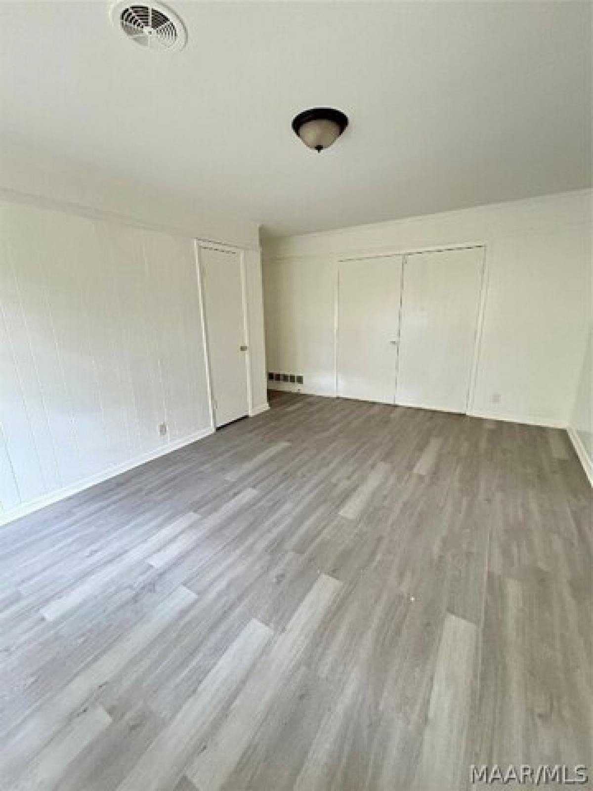 Picture of Home For Sale in Montgomery, Alabama, United States