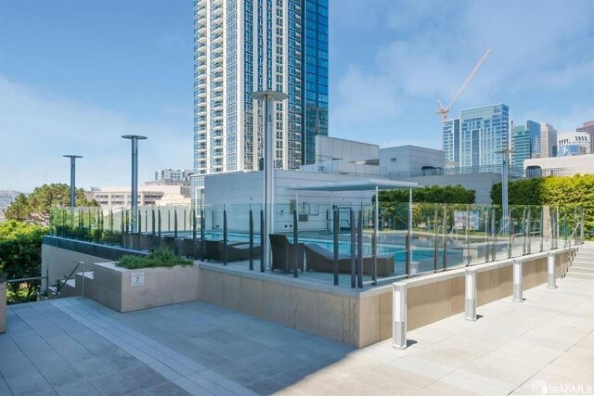 Picture of Home For Sale in San Francisco, California, United States