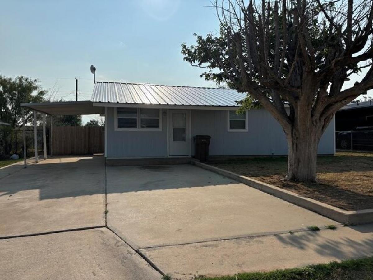 Picture of Home For Sale in Big Spring, Texas, United States