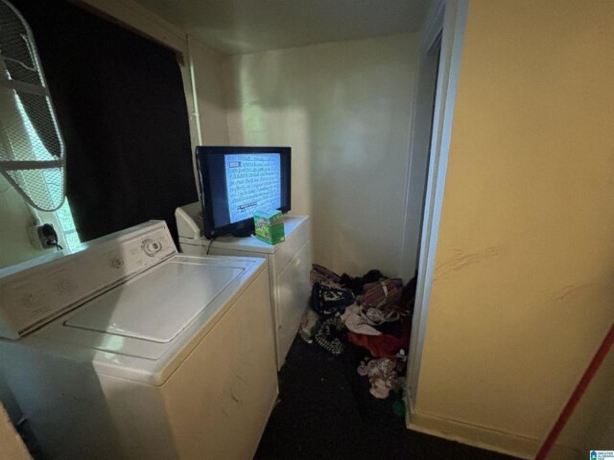 Picture of Home For Sale in Birmingham, Alabama, United States