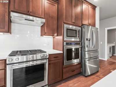 Home For Sale in Battle Ground, Washington